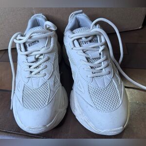 Steve Madden Beige Chunky Sneakers